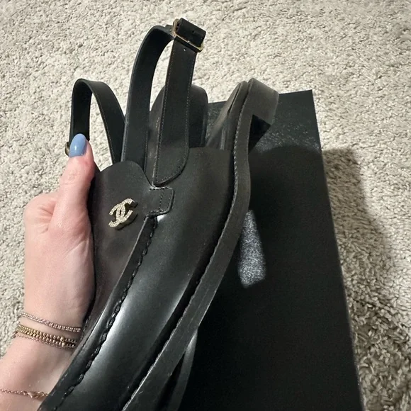 CHANEL Black Leather Slingbacks - Picture 3 of 7